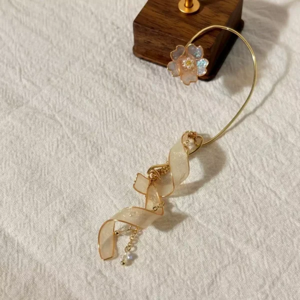 LINE_ALBUM_櫻花緞帶耳掛_251022_8 櫻花緞帶·耳掛 *.。 ☂ | 黃銅